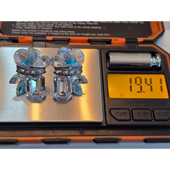 Vintage Aurora Borealis Rhinestone Clip-On Earrings 1.5" - Picture 5 of 9